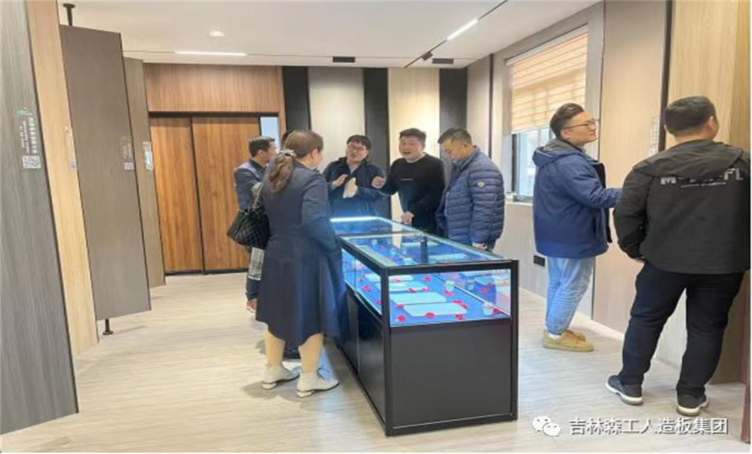 上海Z6尊龙凯时&信阳水仙花 携手发展 共赢将来